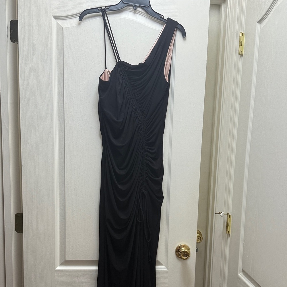 Elegant One-Shoulder Dress
